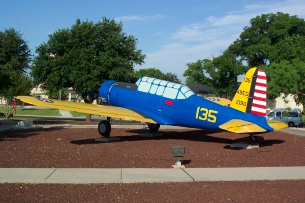 BT-13A VALIANT WAR MEMORIAL AIRCRAFT