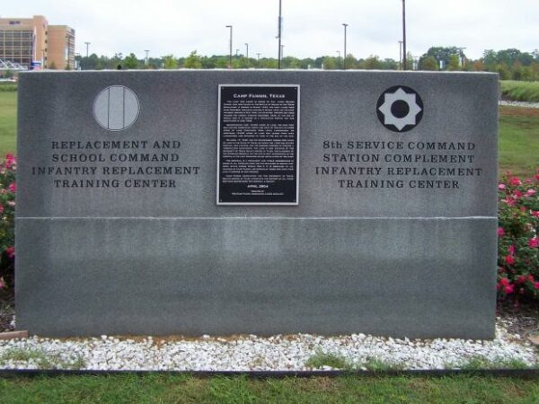 CAMP FANNIN, TEXAS WAR MEMORIAL WALL
