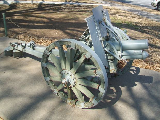 JAPANESE MODEL 92 (1932) 70 MM HOWITZER MEMORIAL