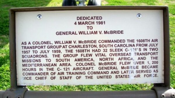 C-121 “CONSTELLATION” MEMORIAL AIRCRAFT PLAQUE B