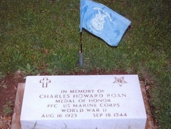 CHARLES HOWARD ROAN MEDAL OF HONOR WAR MEMORIAL GRAVESTONE