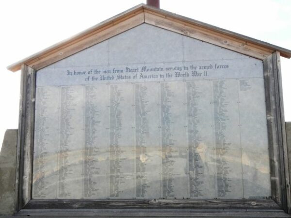 HEART MOUNTAIN RELOCATION CENTER HONOR ROLL AND FLAG POLE MEMORIAL PLAQUE B
