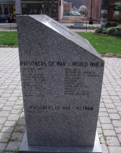 LEST WE FORGET POW MIAS OF ALL WARS MEMORIAL SIDE B