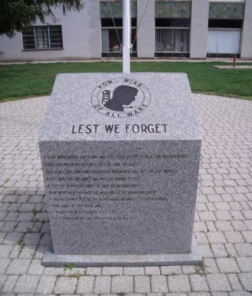 LEST WE FORGET POW MIAS OF ALL WARS MEMORIAL