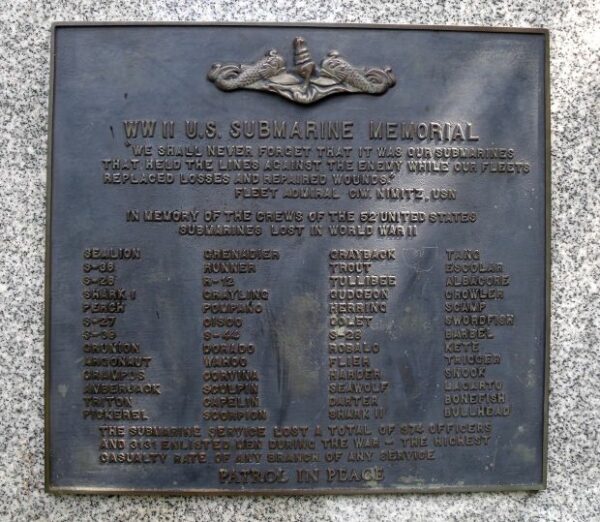 WW II U.S. SUBMARINE MEMORIAL