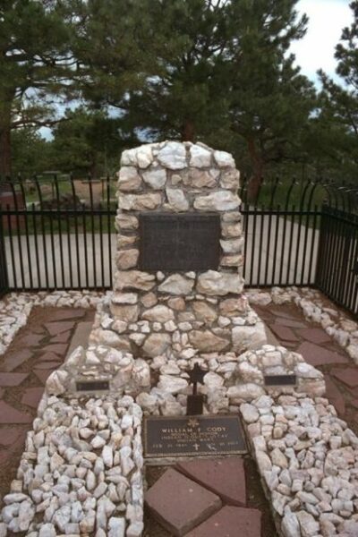 BUFFALO BILL MEDAL OF HONOR WAR MEMORIAL