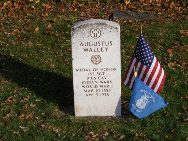 AUGUSTUS WALLEY MEDAL OF HONOR WAR MEMORIAL GRAVESTONE