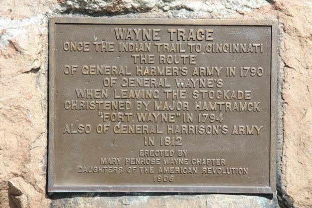 WAYNE TRACE WAR MEMORIAL PLAQUE