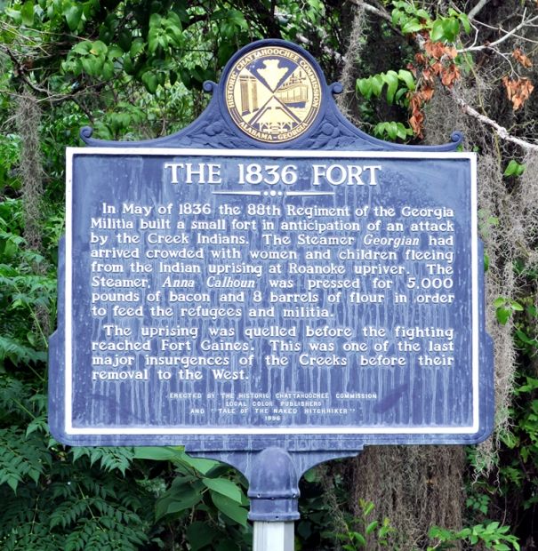 THE 1836 FORT MEMORIAL MARKER