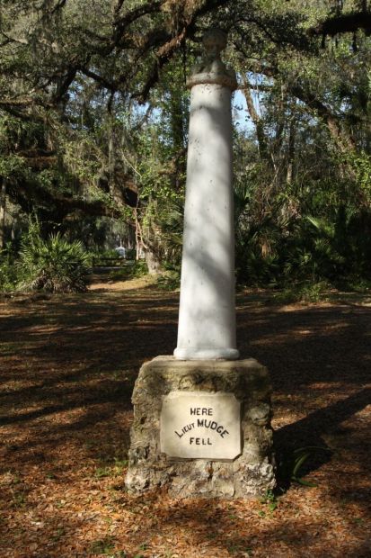 HERE LIEUT MUDGE FELL WAR MEMORIAL