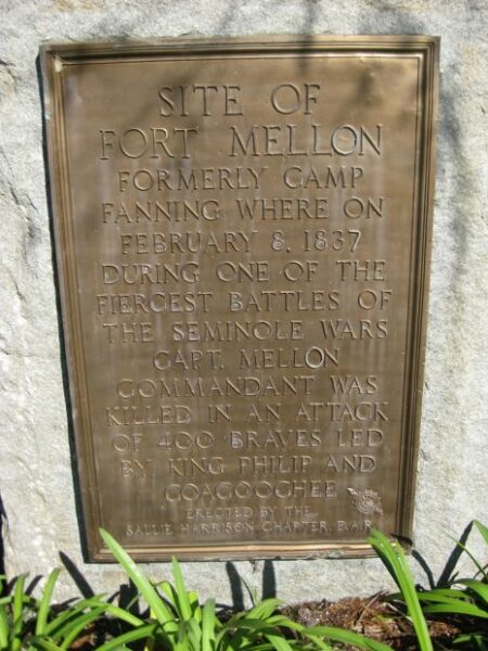 SITE OF FORT MELLON WAR MEMORIAL PLAQUE