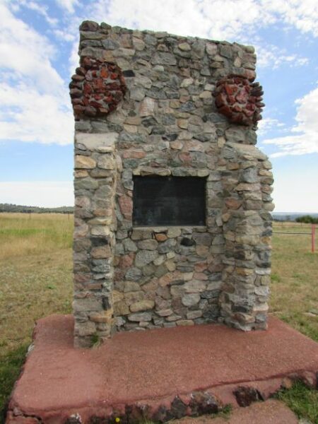 WAGON BOX FIGHT MEMORIAL