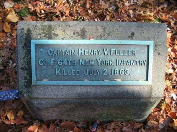 CAPTAIN HENRY V. FULLER WAR MEMORIAL