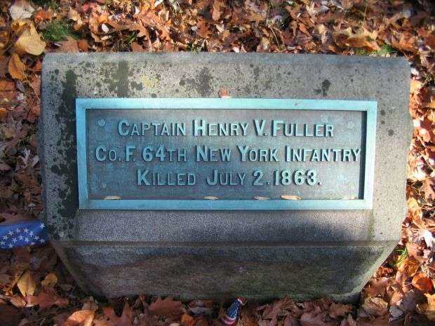 CAPTAIN HENRY V. FULLER WAR MEMORIAL