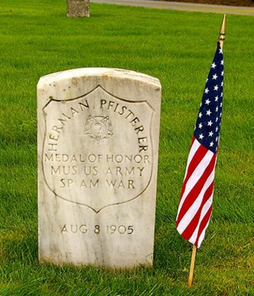 HERMAN PFISTERER MEDAL OF HONOR MEMORIAL GRAVESTONE