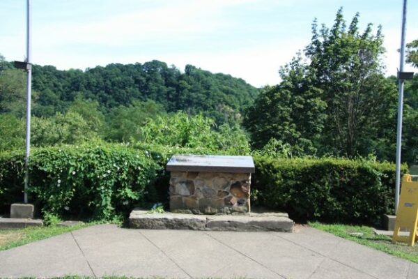 FORT MCINTOSH FIRST HOME TO THE U.S. ARMY MEMORIAL