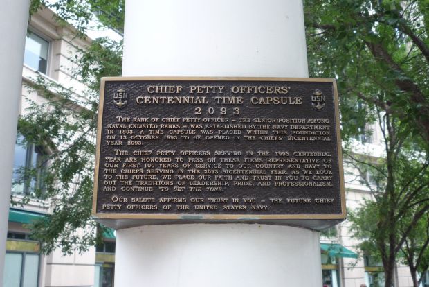CHIEF PETTY OFFICERS CENTENNIAL TIME CAPSULE MEMORIAL PLAQUE