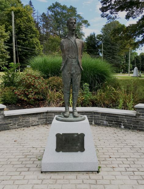 CAPTAIN NATHAN HALE WAR MEMORIAL