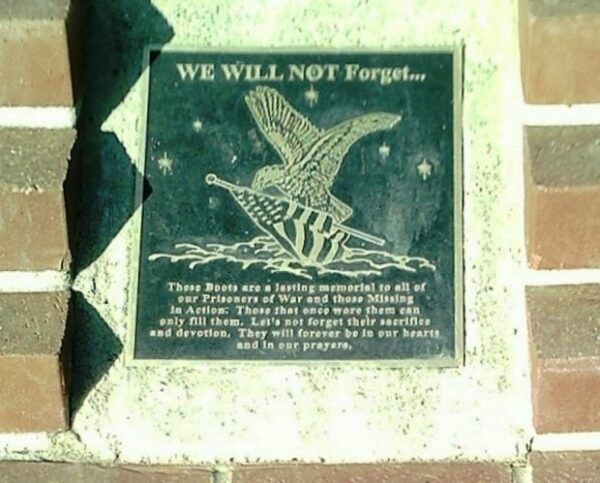 WE WILL NOT FORGET POW MIA MEMORIAL PLAQUE