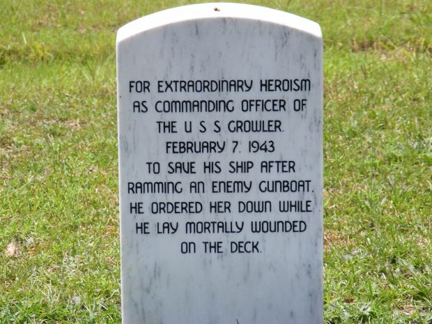 HOWARD W GILMORE MEDAL OF HONOR WARE MEMORIAL GRAVESTONE BACK