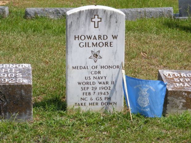 HOWARD W GILMORE MEDAL OF HONOR WARE MEMORIAL GRAVESTONE FRONT