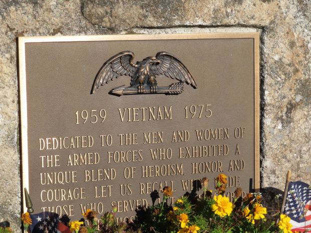 SALEM VIETNAM WAR MEMORIAL PLAQUE