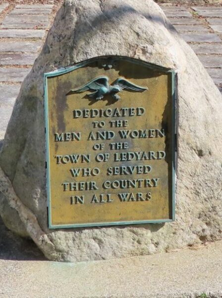 LEDYARD WAR VETERANS MEMORIAL