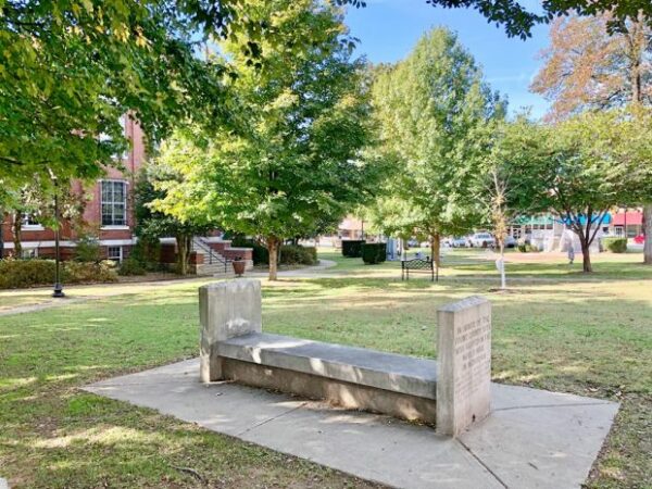 BOONE COUNTY WORLD WAR MEMORIAL
