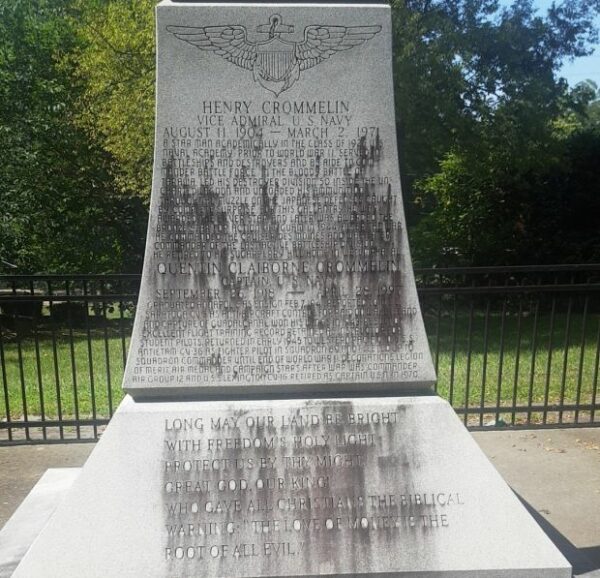 CROMMELIN WAR MEMORIAL STONE C