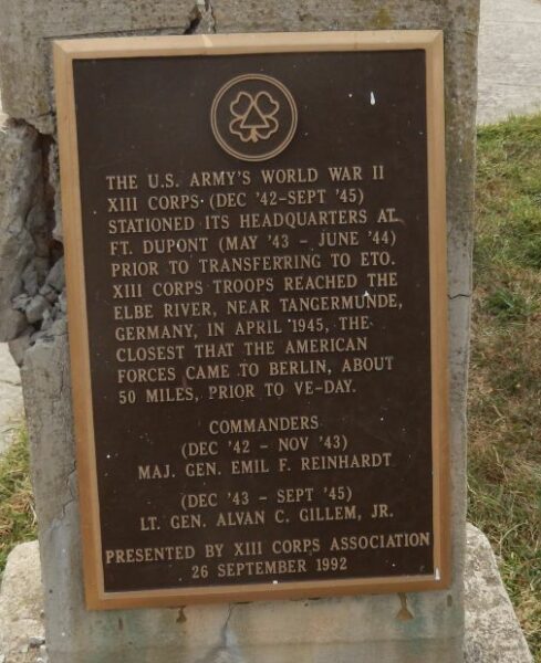 FT. DUPONT U.S. ARMY WORLD WAR II MEMORIAL PLAQUE