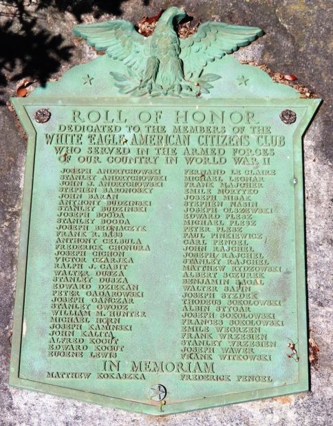 WHITE EAGLE AMERICAN CITIZENS CLUB WORLD WAR II MEMORIAL PLAQUE