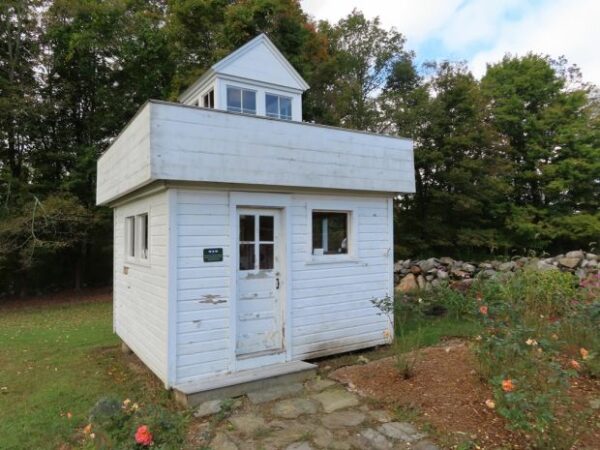 AIRCRAFT OBSERVATION POST 52 MEMORIAL