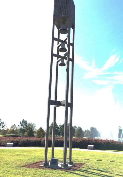 JACKSONVILLEW NATIONAL CEMETERY WAR MEMORIAL CARILLON