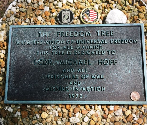 THE FREEDOM TREE LCDR MICHAEL HOFF MEMORIAL TREE PLAQUE