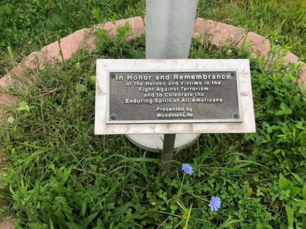 IN HONOR AND REMEMBRANCE MEMORIAL FLAGPOLE PLAQUE