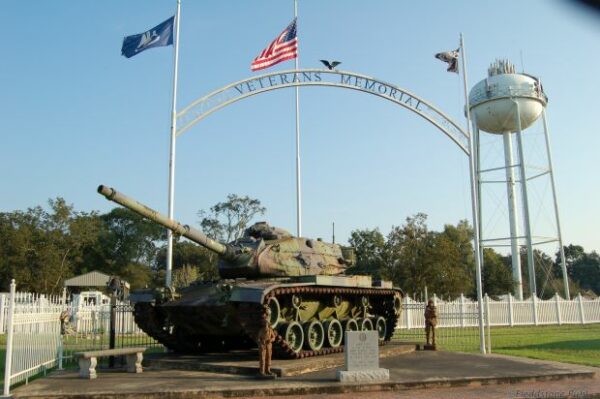 ELTON VETERANS MEMORIAL
