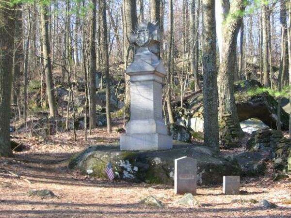 9TH MASSACHUSETTS INFANTRY WAR MEMORIAL
