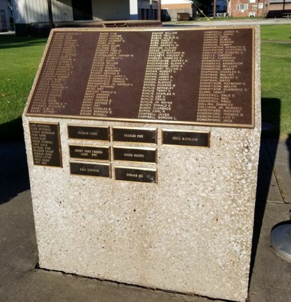 BLUFFS WAR VETERANS MEMORIAL PLAQUE B