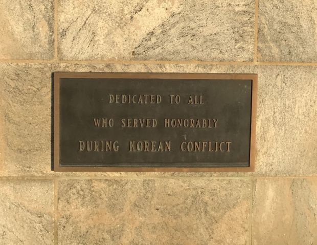 LEOMINSTER WAR MEMORIAL PLAQUE B