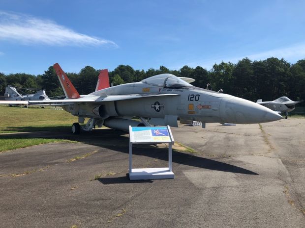 MCDONNELL DOUGLAS F/A-18A HORNET MEMORIAL AIRCRAFT