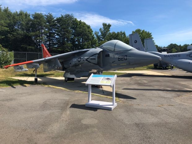 MCDONNELL DOUGLAS AV-8B HARRIER II MEMORIAL AIRCRAFT