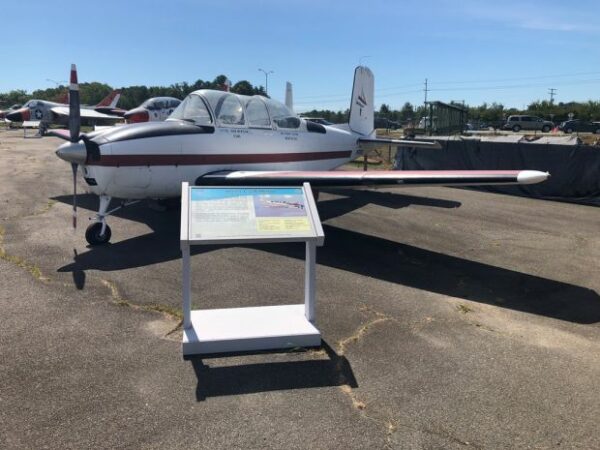 BEECH T-34B MENTOR MEMORIAL AIRCRAFT