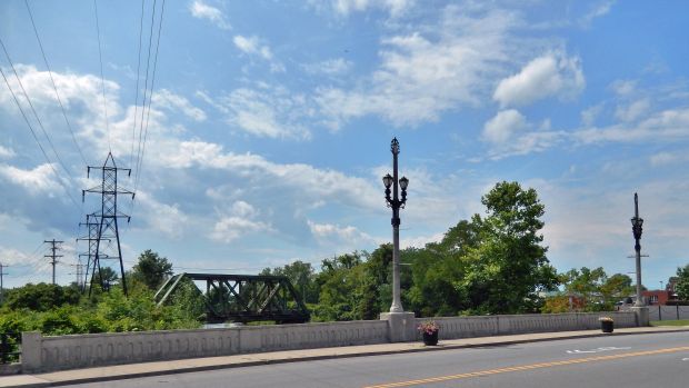 WILLETT BRIDGE REVOLUTIONARY WAR MEMORIAL