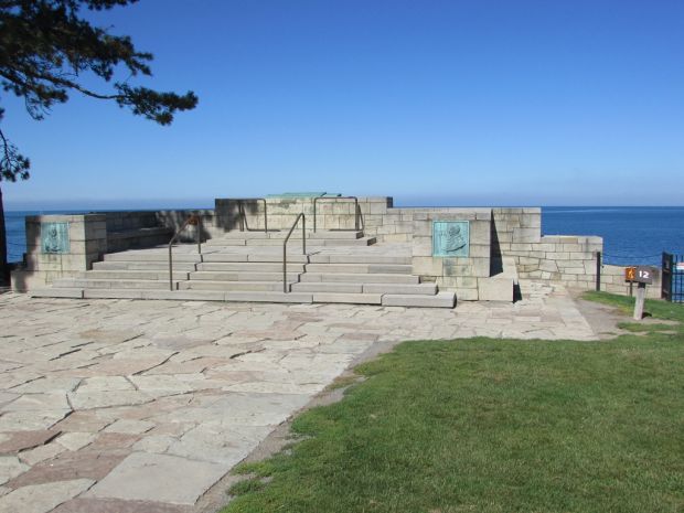 UNKNOWN DEFENDERS OF OLD FORT NIAGARA MEMORIAL