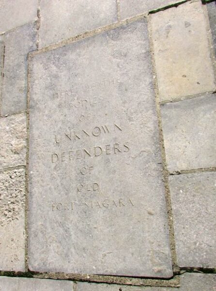 UNKNOWN DEFENDERS OF OLD FORT NIAGARA MEMORIAL STONE