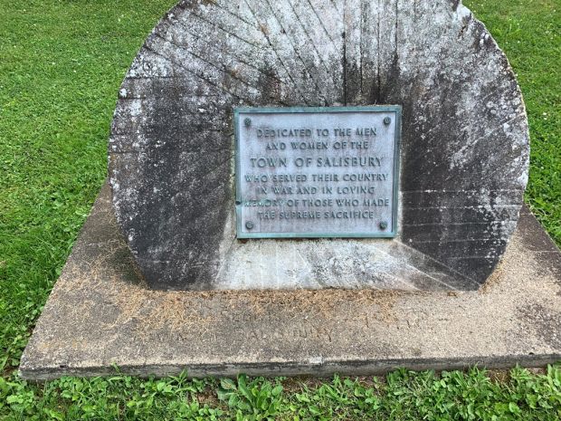 TOWN OF SALISBURY WAR VETERANS MEMORIAL