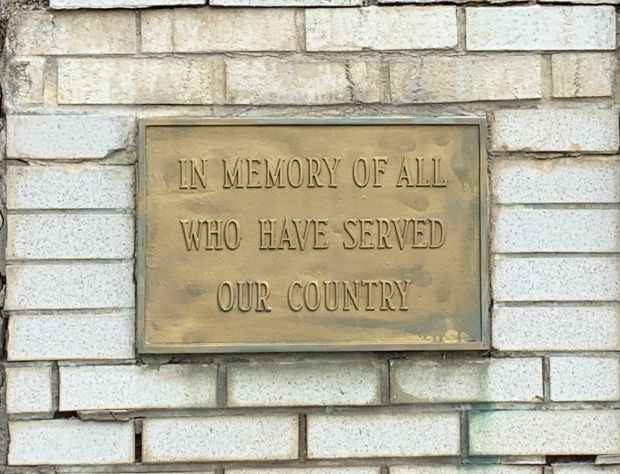 MIDDLEVILLE VETERANS MEMORIAL PLAQUE