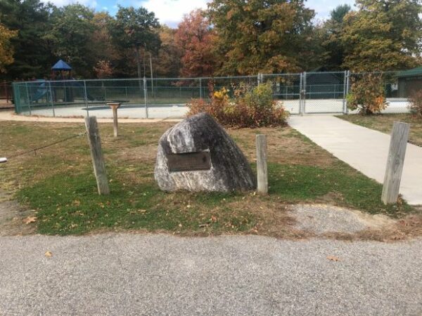 GUYETTE POOL WAR MEMORIAL