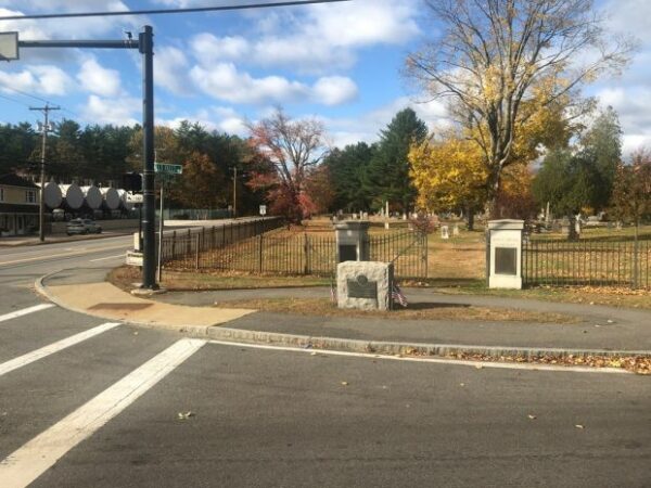 DAVIS SQUARE MEMORIAL