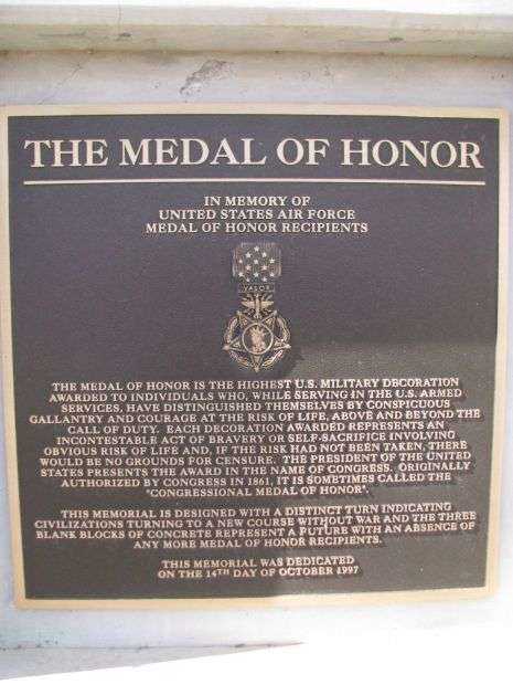 EDWARDS AFB MEDAL OF HONOR MEMORIAL PLAQUE